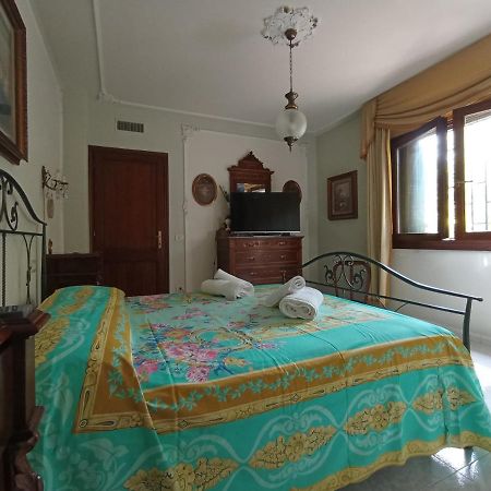 Bed and Breakfast Domus Garden Olbia Exterior foto