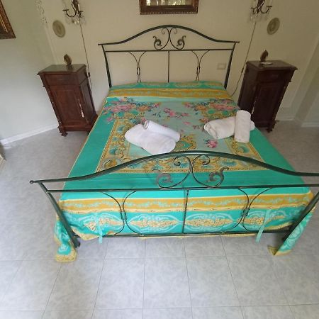 Bed and Breakfast Domus Garden Olbia Exterior foto