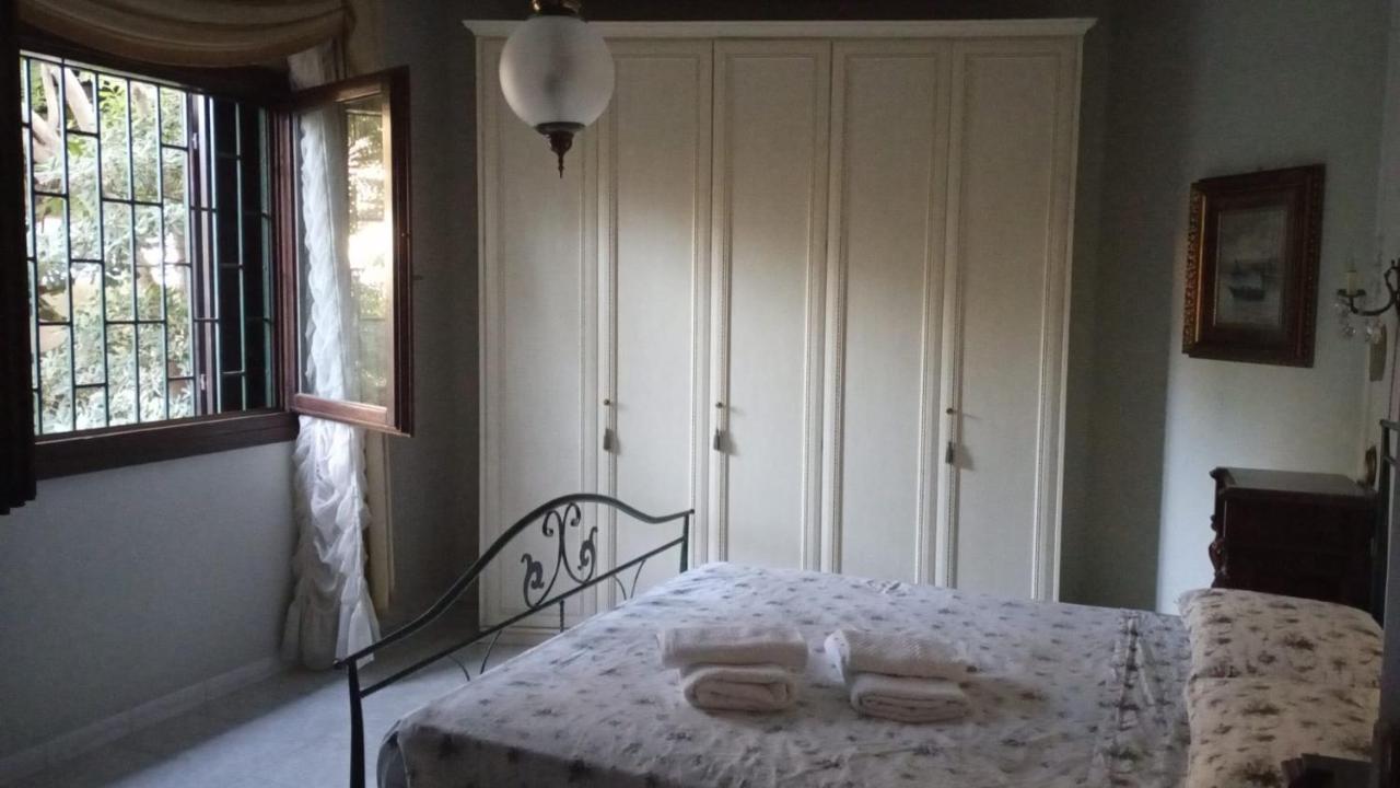 Bed and Breakfast Domus Garden Olbia Exterior foto
