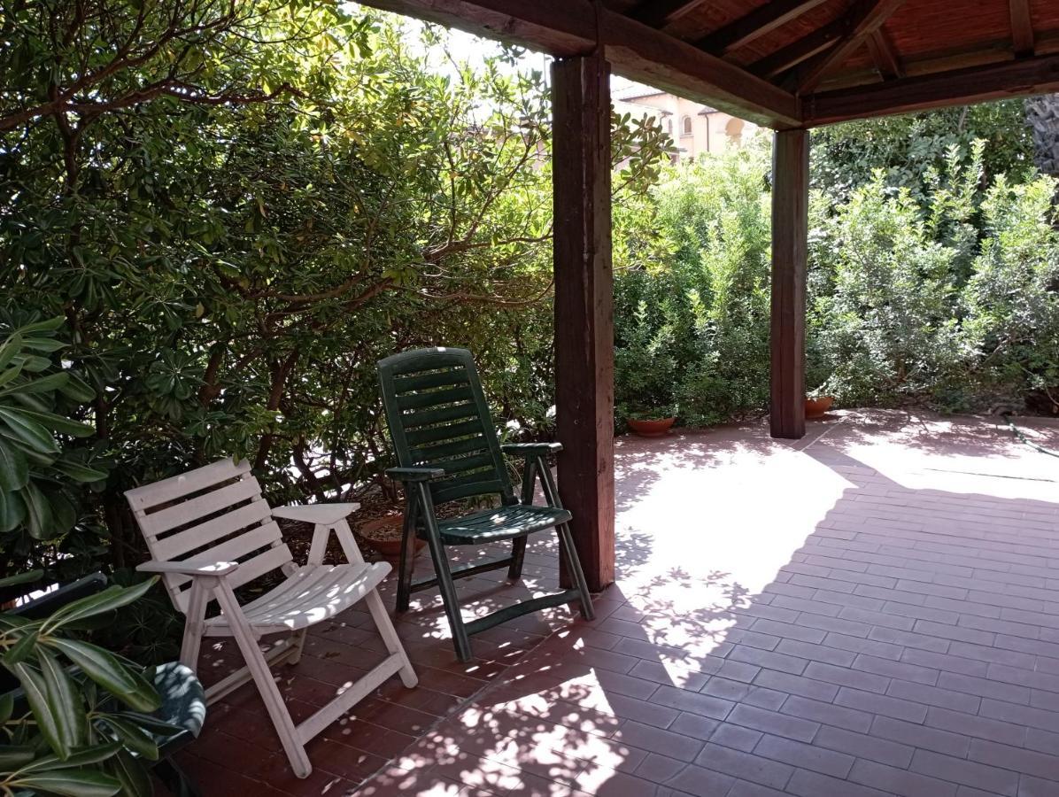 Bed and Breakfast Domus Garden Olbia Exterior foto