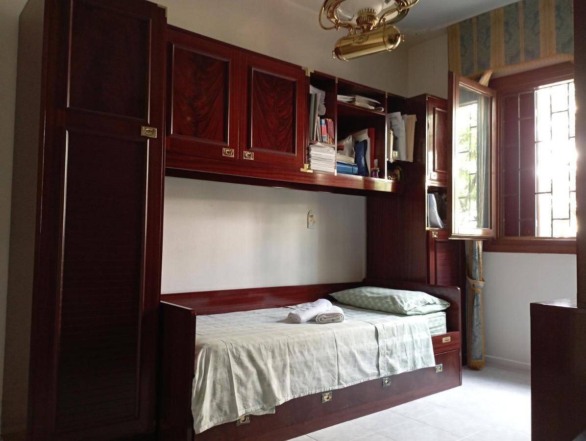 Bed and Breakfast Domus Garden Olbia Exterior foto
