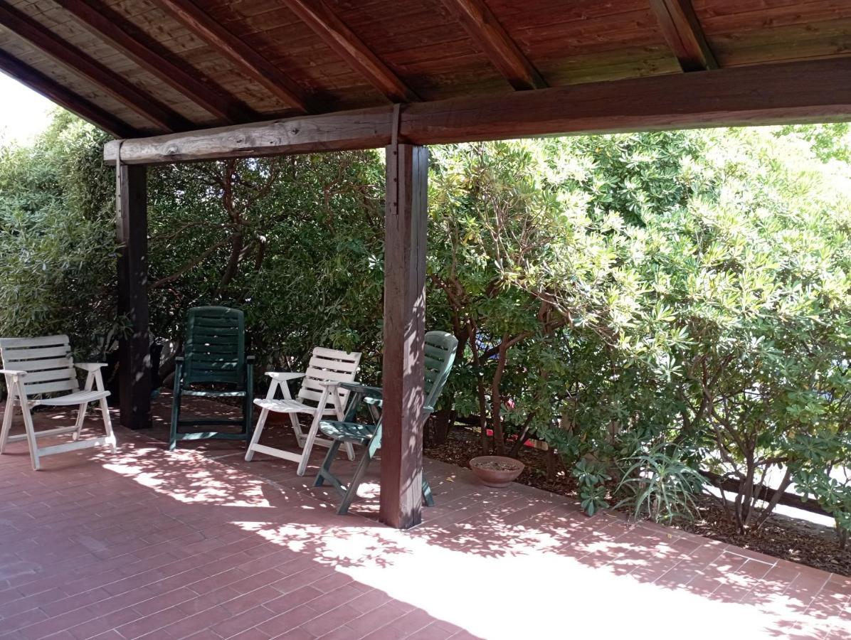 Bed and Breakfast Domus Garden Olbia Exterior foto